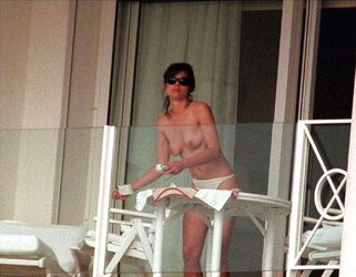 Elizabeth Hurley