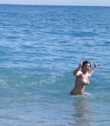 Belle salope aux gros seins