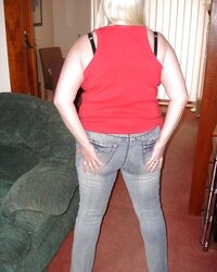 My culo in taut denim