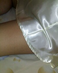 KENIKMATAN SEKS DENGAN SATIN