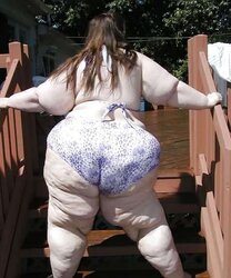 Enormous gals