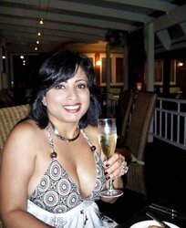 NRI MUMMY aunty (Geeta kapoor