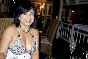 NRI MUMMY aunty (Geeta kapoor