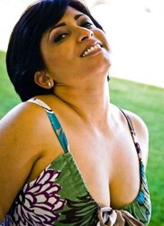 NRI MUMMY aunty (Geeta kapoor