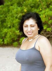 NRI MUMMY aunty (Geeta kapoor