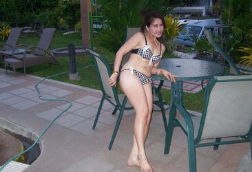 Asian MUMMY aunty arlene