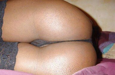 Clean-Shaved ebony webslut