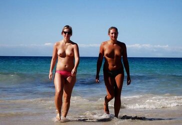Random Exhibitionists