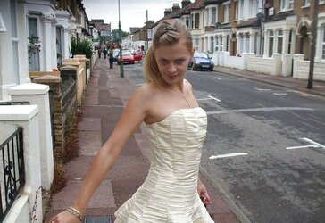 RED-HOT FLEDGLING TEENAGER