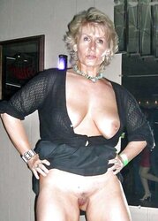 Wedding Ring Swingers #131: Hairless married cunny