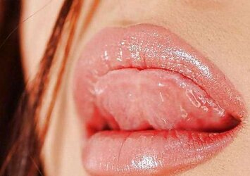 Boobs and lips