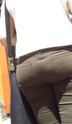 Spanish teenager elastic bum