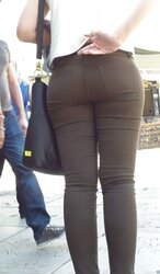 Spanish teenager elastic bum