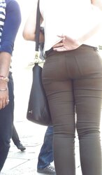 Spanish teenager elastic bum