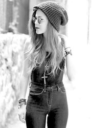 Juicy Teenager photos