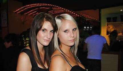 Blone Teenager Whore (super-hot melons and gams)