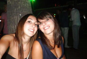Ma 3ieme cousine,my three cousin coment