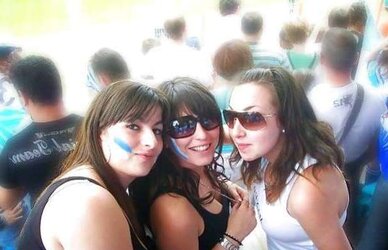 Ma 3ieme cousine,my three cousin coment