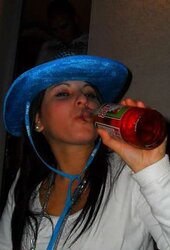 Ma 3ieme cousine,my three cousin coment