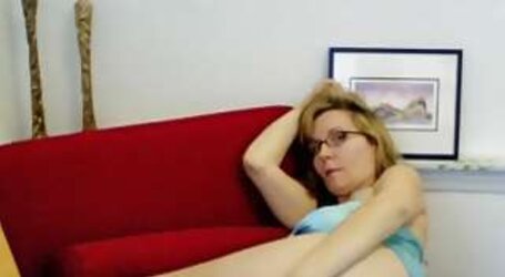 Raquel ryan hottest mature model on cams