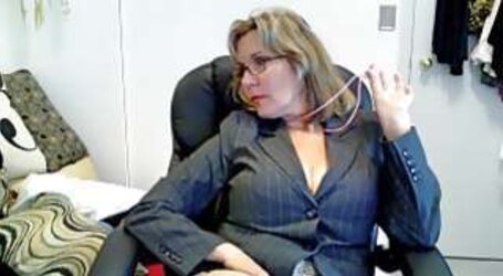 Raquel ryan hottest mature model on cams