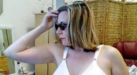 Raquel ryan hottest mature model on cams