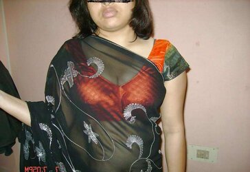 DESI AUNTY- SAREE SANS FACE