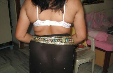 DESI AUNTY- SAREE SANS FACE
