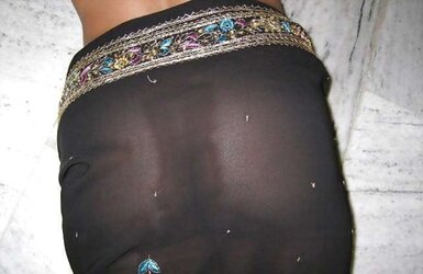 DESI AUNTY- SAREE SANS FACE