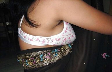 DESI AUNTY- SAREE SANS FACE