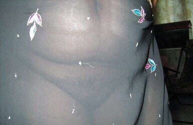 DESI AUNTY- SAREE SANS FACE