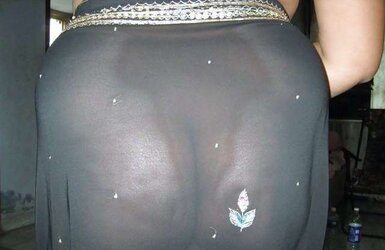 DESI AUNTY- SAREE SANS FACE