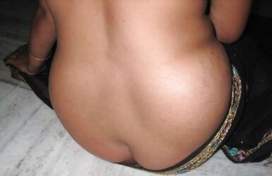 DESI AUNTY- SAREE SANS FACE