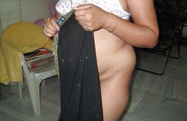 DESI AUNTY- SAREE SANS FACE
