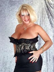 Anke aus Duesseldorf