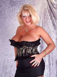 Anke aus Duesseldorf