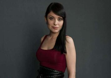 Kate Kelton