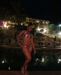 Sum hott figures...mmmm!!!