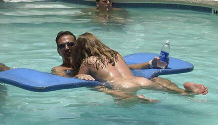 REAL NUDISTS - STEAMING BEVY