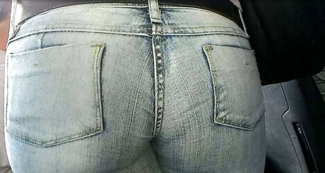 Argentinas spied on the street .. donk, fun bags cameltoe