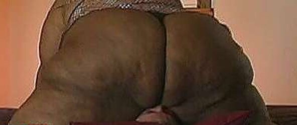 PLUMPER Empress Kabani