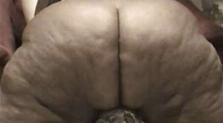 PLUMPER Empress Kabani