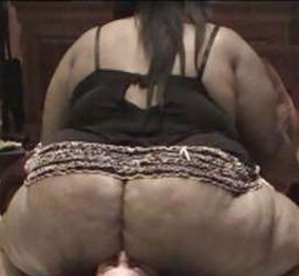 PLUMPER Empress Kabani