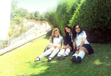 Francisca y sus Amigas (Colegialas Chilenas)