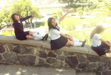 Francisca y sus Amigas (Colegialas Chilenas)