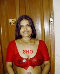 ARPITA - MOLTEN INDIAN WIFEY