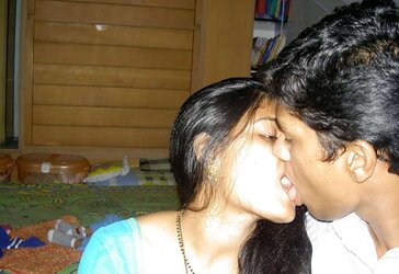 ARPITA - MOLTEN INDIAN WIFEY