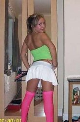 Les jeunes salopes ( jupette , kilt )