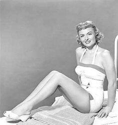 A69 Sensuous Stylish Xciting DONNA REED Excellent Chick