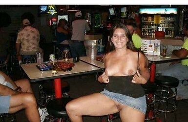 Kinky flapping mega-slut